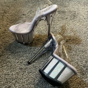 Glow in the dark Silver Platform pleaser heels

Size ~ 8